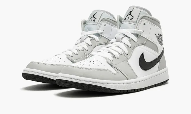 Кроссовки Air Jordan 1 Mid WMNS «Light Smoke Grey» серый,белый