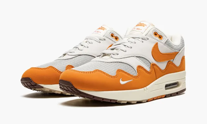 Кроссовки Nike Patta X Air Max 1 «Monarch» оранжевый