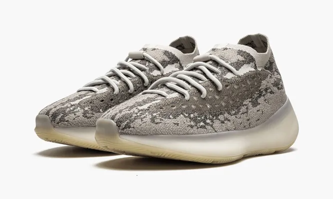 Кроссовки Yeezy Boost 380 «Pyrite» серый