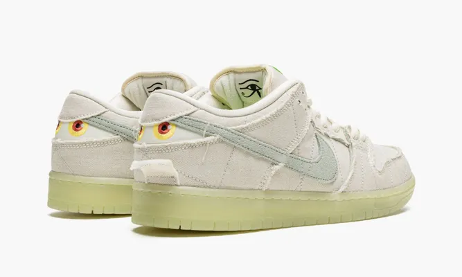 Кроссовки Nike SB Dunk Low «Mummy» кремовый