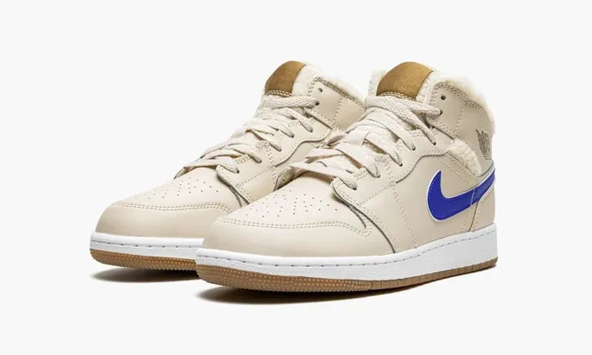 Кроссовки Air Jordan 1 Mid Utl GS «Fleece» кремовый