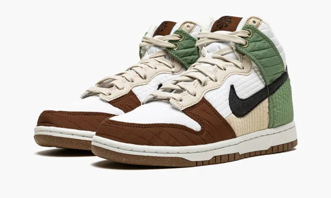 Кроссовки Nike Dunk High WMNS Next Nature «Summit White» коричневый