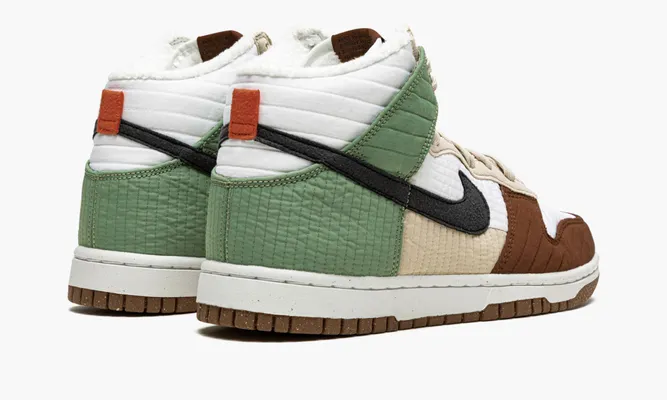 Кроссовки Nike Dunk High WMNS Next Nature «Summit White» коричневый