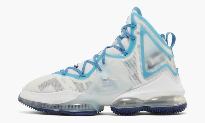Для баскетбола Nike Lebron 19 «Space Jam» lightBlue