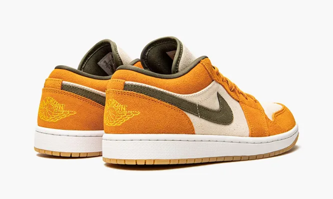 Кроссовки Air Jordan 1 Low SE «Light Curry» оранжевый