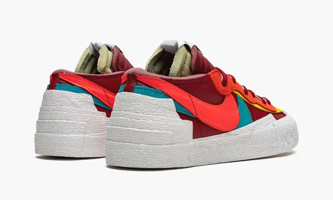 Кроссовки Nike Sacai Blazer Low «Kaws Red» разноцветный