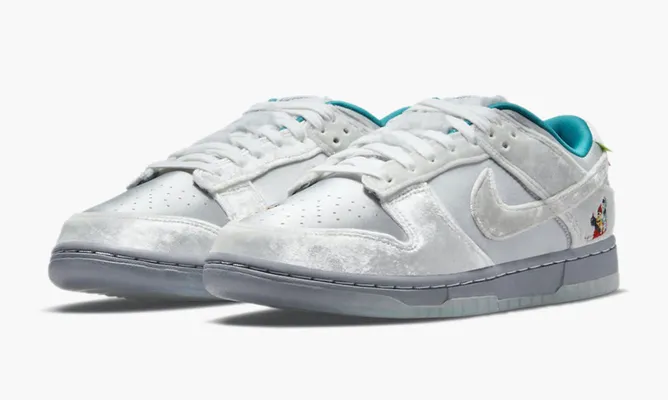 Кроссовки Nike Dunk Low WMNS «Ice» серый