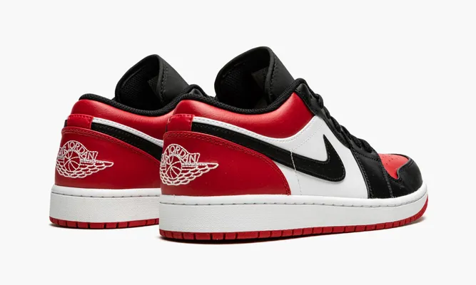 Кроссовки Air Jordan 1 Low «Bred Toe» черный,красный