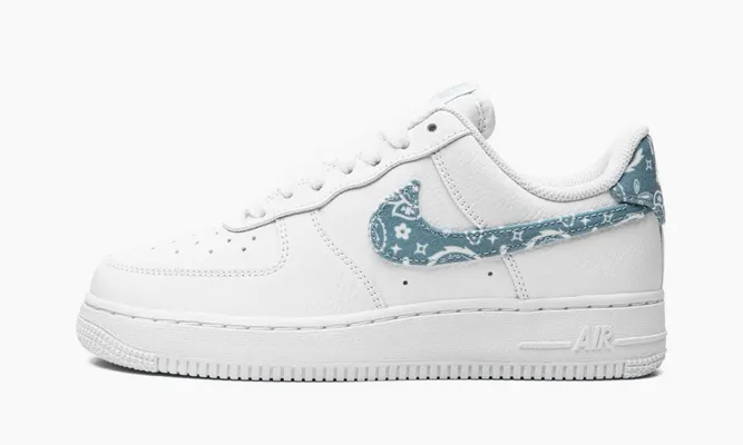 Кроссовки Nike Air Force 1 Low '07 Essential WMNS «White Worn Blue Paisley» белый