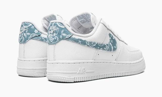 Кроссовки Nike Air Force 1 Low '07 Essential WMNS «White Worn Blue Paisley» белый