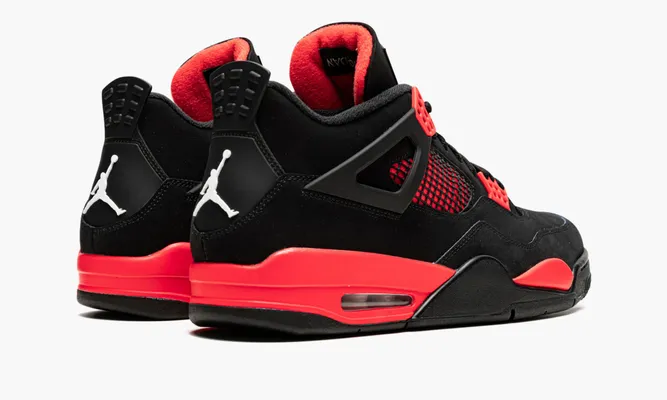 Кроссовки Air Jordan 4 «Red Thunder» черный