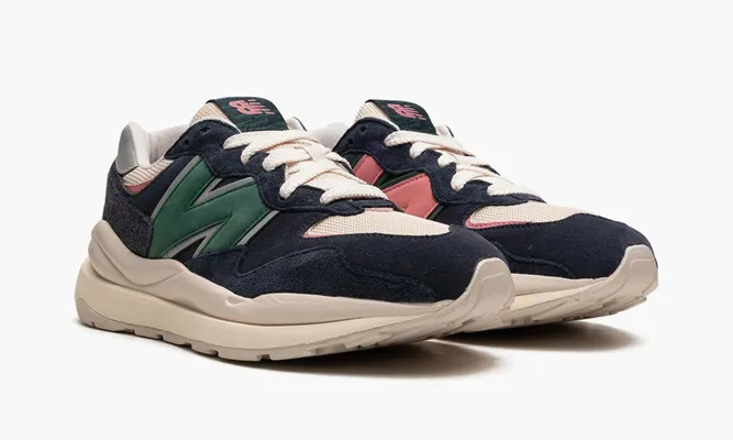 Кроссовки New Balance 5740 «Lunar New Year» синий