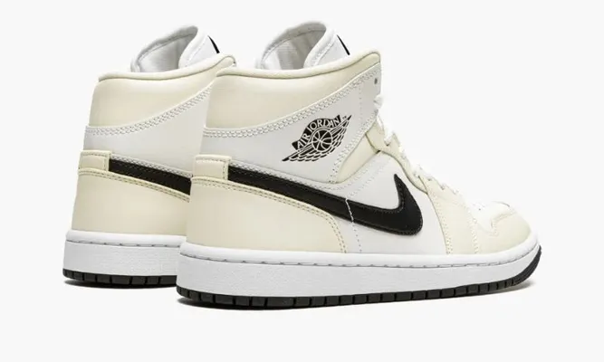 Кроссовки Air Jordan 1 Mid WMNS «Coconut Milk» кремовый