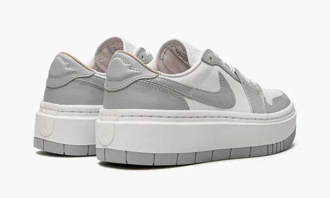 Кроссовки Air Jordan 1 Low WMNS Elevate SE «Wolf Grey» серый,белый