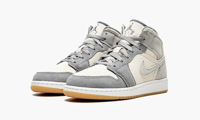 Кроссовки Air Jordan 1 Mid SE GS «Coconut Milk / Particle Grey» кремовый