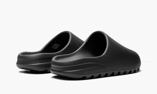 Кроссовки Yeezy Slide «Onyx» черный