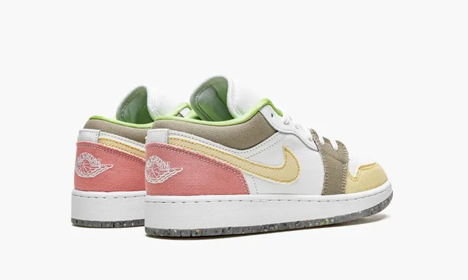 Кроссовки Air Jordan 1 Low GS «Pastel Grind Vivid Green» кремовый