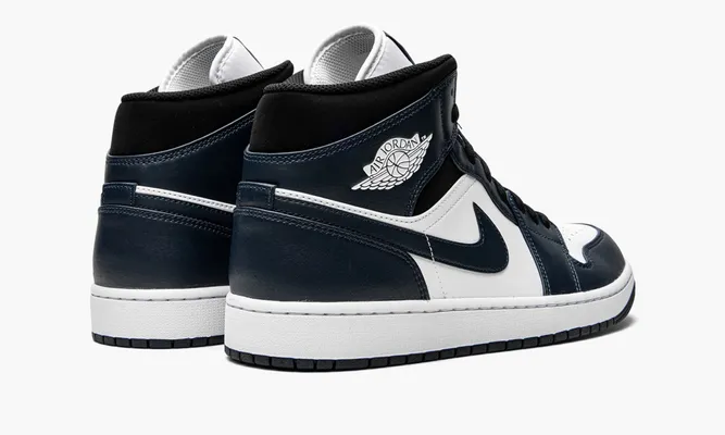 Кроссовки Air Jordan 1 Mid «Armory Navy» синий