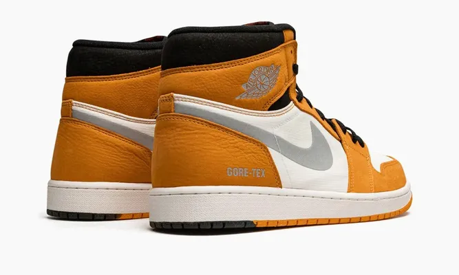 Кроссовки Air Jordan 1 High Element «Gore-tex Light Curry» оранжевый