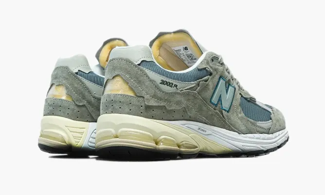 Кроссовки New Balance 2002r «Protection Pack Mirage Grey» серый