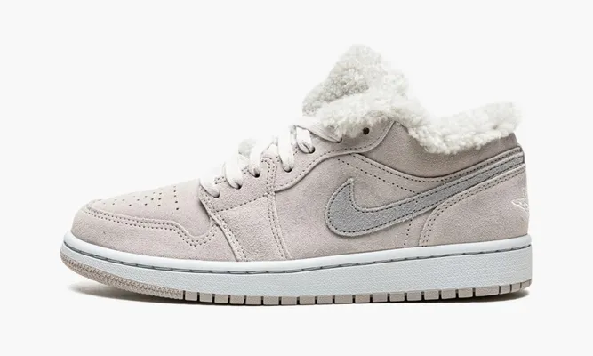 Кроссовки Air Jordan 1 Low WMNS «Sherpa Fleece» серый