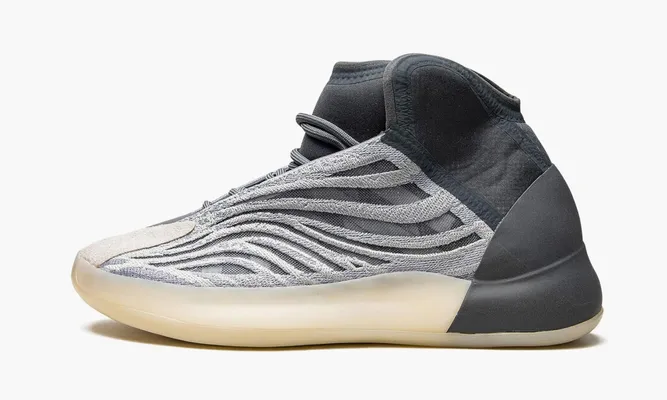 Для баскетбола Yeezy Qntm “mono Carbon” серый