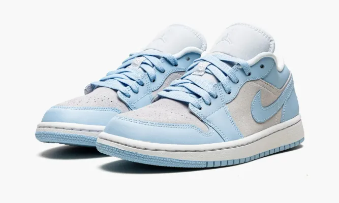Кроссовки Air Jordan 1 Low WMNS «Football Grey Aluminum» lightBlue