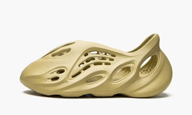 Кроссовки Yeezy Foam Rnnr «Sulfur» желтый