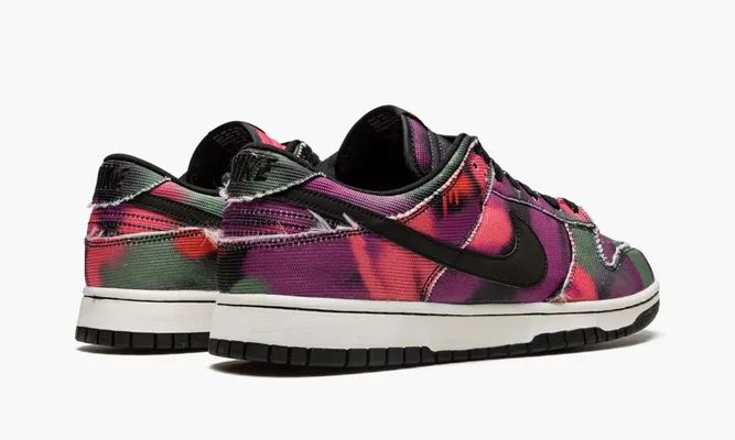 Кроссовки Nike Dunk Low «Graffiti Pink» разноцветный