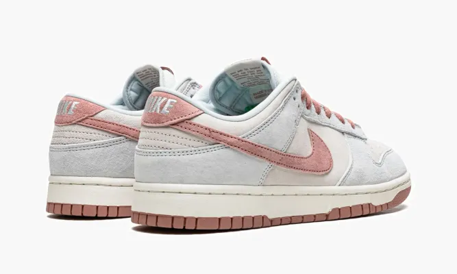 Кроссовки Nike Dunk Low «Fossil Rose» розовый