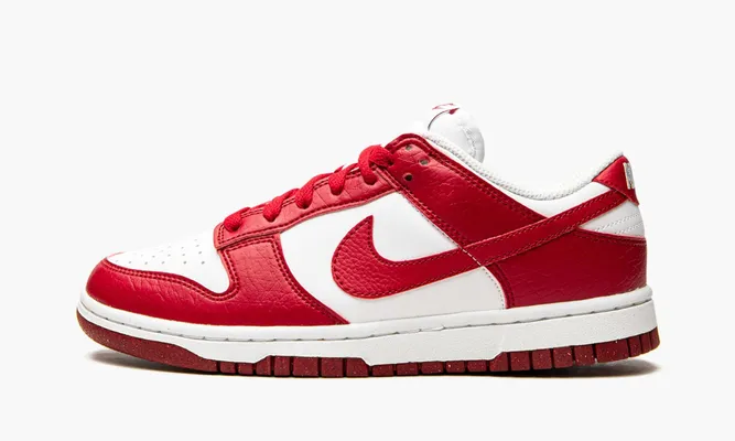 Кроссовки Nike Dunk Low WMNS «Next Nature White Gym Red» белый,красный