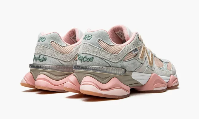 Кроссовки New Balance 9060 «Joe Freshgoods Inside Voices Baby Shower Blue» lightBlue