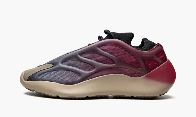 Кроссовки Yeezy 700 V3 «Fade Carbon» &nbsp;Fade Carbon/Fade Carbon/Fade Carbon