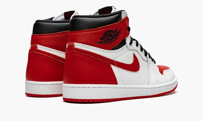 Кроссовки Air Jordan 1 Retro High OG «Heritage» белый