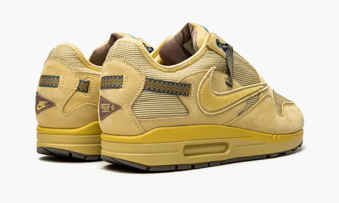 Кроссовки Nike Air Max 1 «Travis Scott Cactus Jack Saturn Gold» желтый