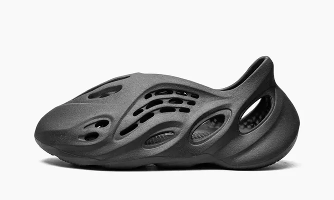 Кроссовки Yeezy Foam Rnnr «Onyx» черный