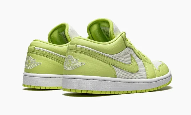 Кроссовки Air Jordan 1 Low SE WMNS «Limelight» зеленый