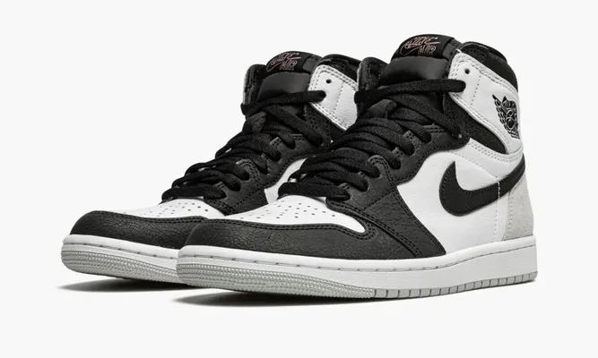 Кроссовки Air Jordan 1 Retro High OG «Bleached Coral» белый,черный