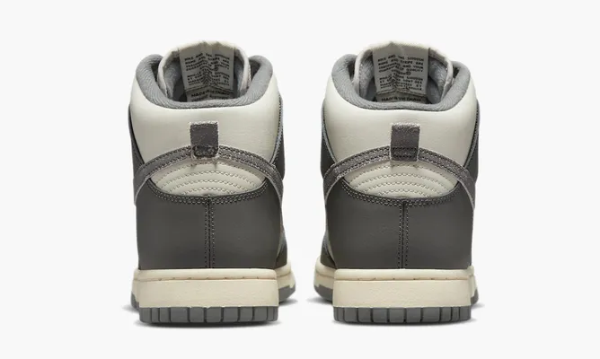 Кроссовки Nike Dunk High «Vintage Light Bone Grey» серый