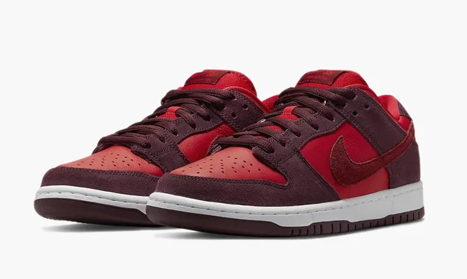 Кроссовки Nike SB Dunk Low «Cherry» бордовый,красный