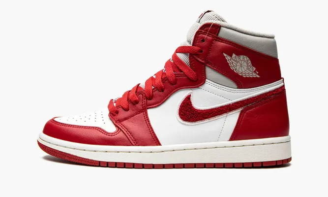 Кроссовки Air Jordan 1 Retro High OG WMNS «Varsity Red» красный