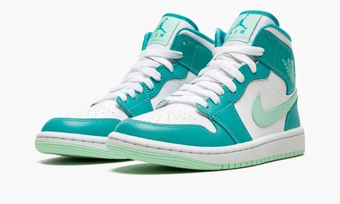 Кроссовки Air Jordan 1 Mid WMNS «Washed Teal» lightBlue