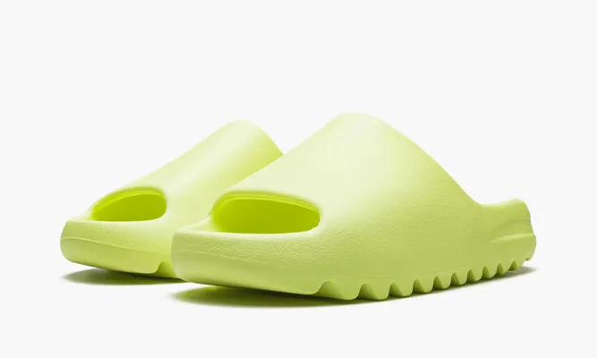 Кроссовки Yeezy Slide «Glow Green Restock» зеленый