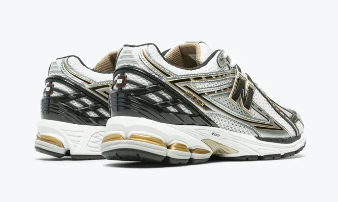 Кроссовки New Balance 1906r «White Metallic Gold» желтый