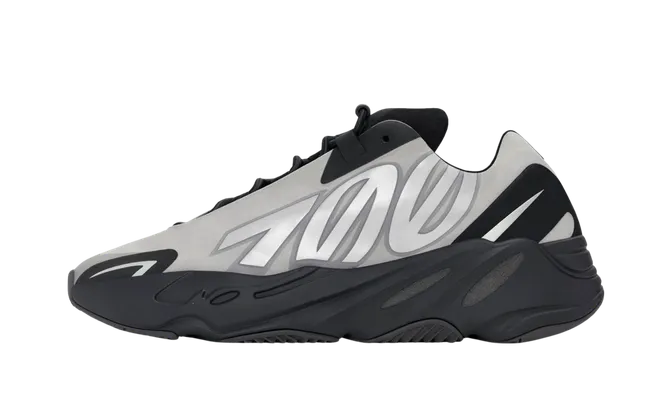 Кроссовки Yeezy Boost 700 Mnvn «Metallic» черный;Cерые