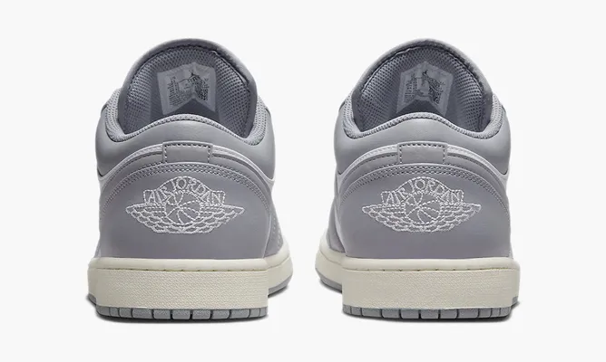 Кроссовки Air Jordan 1 Low «Vintage Stealth Grey» серый