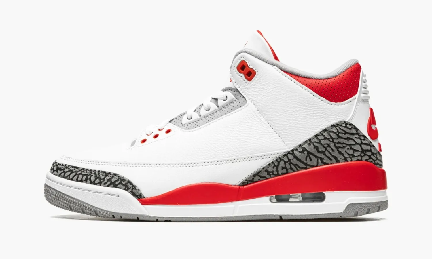 Air Jordan 3 Retro «Fire Red 2022»