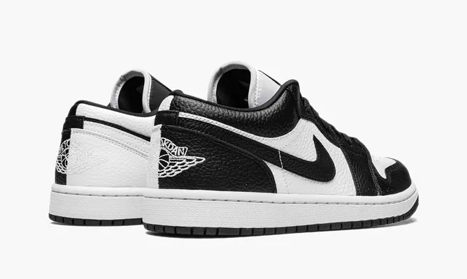 Кроссовки Air Jordan 1 Low WMNS «Homage Split White Black» черный