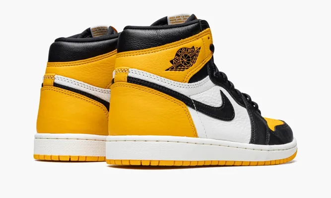 Кроссовки Air Jordan 1 Retro High OG «Taxi» желтый