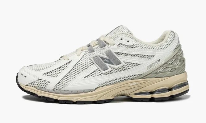 Кроссовки New Balance 1906r «Sea Salt Marblehead» кремовый